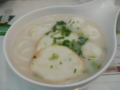 潮州墨鱼丸米线-翠华餐厅(香港国际机场店)