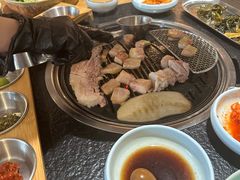 -黑豚黨韩国烤肉料理(悦然时光店)
