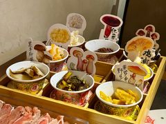-菌自由丨野生菌火锅特色庭院餐厅(丽江古城店)