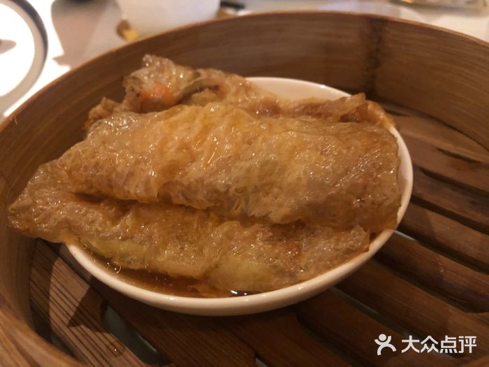 东方君悦大酒店·悦庭粤式餐厅鲍汁腐皮卷图片