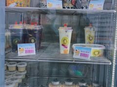 面包甜点陈列柜-白色日记·手作酸奶(麦凯乐店)