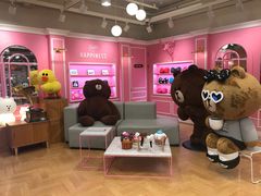 -LINE FRIENDS Garosu-gil Flagship Store