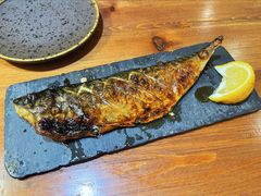 碳烤青花鱼-信日本料理(信义坊店)