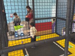 -孩子王(昆山招商花园城店)