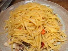 招牌土豆丝-破三川·新川菜(静安大融城店)