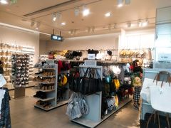 -H&M(天一广场店)
