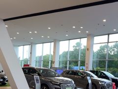 -上海永达奥诚奥迪4S店(申江路店)