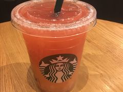 -星巴克(宁波东门银泰店)