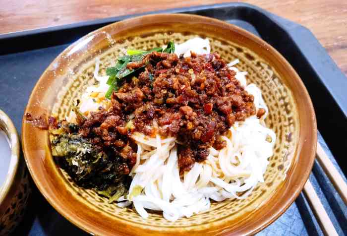 老街饵丝(昆明总店)-"老大哥带我去吃的店铺,是真的"老"哈哈哈.