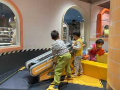 -奈尔宝家庭中心·亲子餐厅(北京东坝万达店)