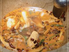 -滇香肴·云南菜蒸汽石锅鱼(云南北路店)