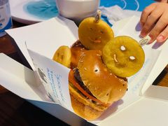 -SPACELAB失重餐厅(世纪汇店)