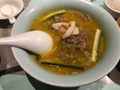 酸汤肥牛-大树餐厅(红旗街万达店)