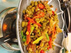 豆角炒腊肉-大师傅金奖啤酒鱼(西街口总店)