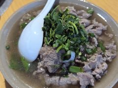 -大众跷脚牛肉馆·非遗传承单位(峨眉山店)