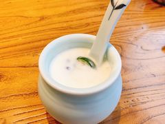 青石蜂蜜酸奶-金石青云炭火烤肉店(中房上东花墅店)