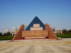 -上海市龙华烈士陵园