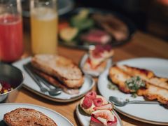 -昆明春城湖畔度假村