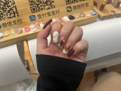 -雪奈传统美甲美睫