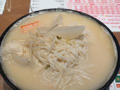 -肥汁米蘭香港米线(定西路店)