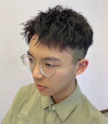 -川和潮人