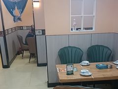 -花儿穆萨·烤肉餐厅(石马坪店)
