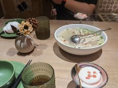 -耶里夏丽·丝路国际·新疆餐厅(浦东区东方路店)