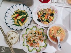 -乐禧母婴全自营月嫂(宝山店)