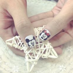 彩绘-盼盼美甲
