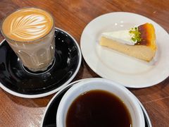 巴斯克芝士-black rainbow coffee