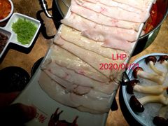 胸口捞-左庭右院鲜牛肉火锅(新梅广场店)