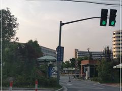 -复旦大学附属华山医院(虹桥院区)