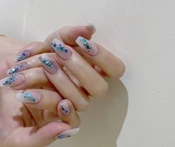 -悦指间美甲美睫