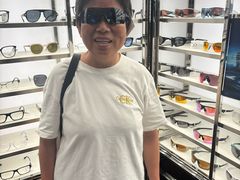 -LensCrafters亮视点·OAKLEY精选(静安嘉里中心店)