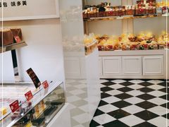 面包甜点陈列柜-味多美(江桥万达店)