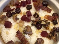 腊味煲仔饭-香山家宴