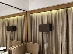 -中山利和希尔顿酒店