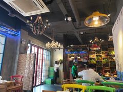 大堂-小小河边鱼(天润城店)