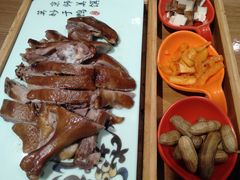 -有红鸡毛店·川菜(建设路店)