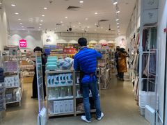 -名创优品(海珠乐峰广场店)