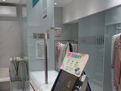 -福奈特洗衣洗鞋(宝山一二八纪念路店)