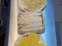 -肖婷姐大铁锅重庆火锅(南湖店)