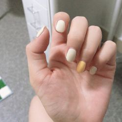 -灰姑娘美甲美睫馆