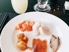 -圣丰索菲特·2 On 988 Café 自助餐厅