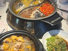 -阿瓦山寨·湘菜现炒·剁椒鱼头王(咸阳总店)