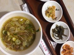 -乡党臊子面(丰庆公园店)