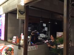 -晶华冠军牛肉面坊