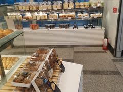 面包甜点陈列柜-BreadTalk面包新语(长寿路地铁站店)