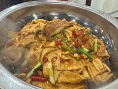 -湖南人家湘菜馆(镇江路店)
