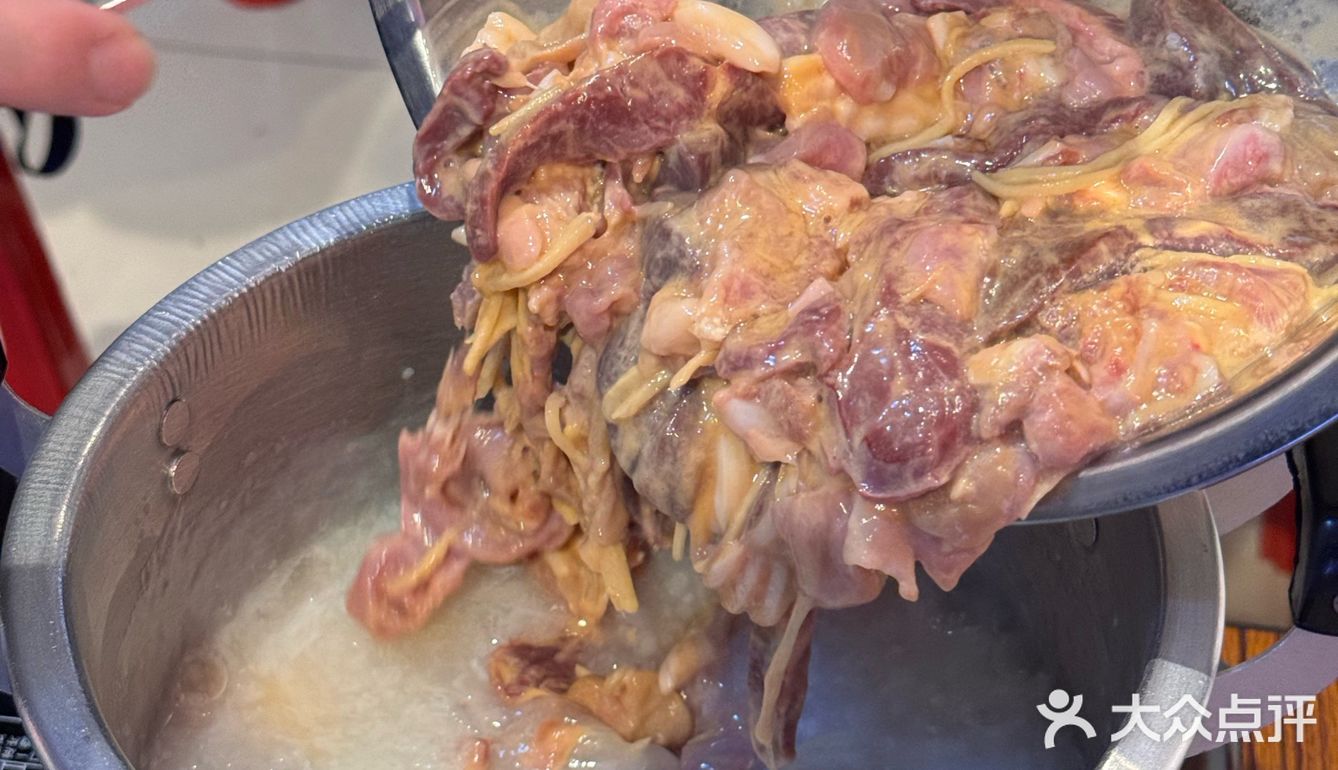 上海。。。巷子里的小店都火成这样了？！